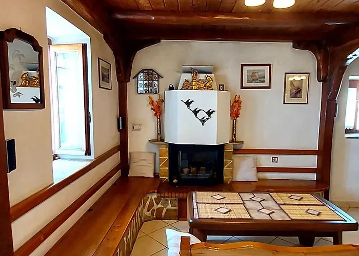 Three Hearts Ágios Pétros