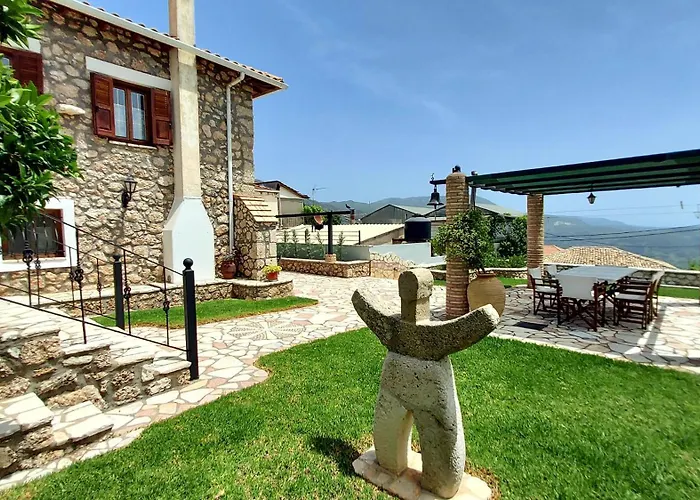 別荘 Three Hearts *